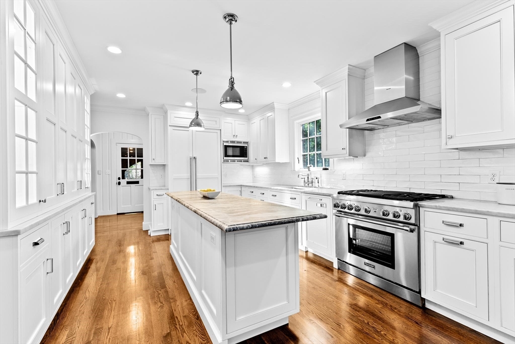 533 Hammond St
