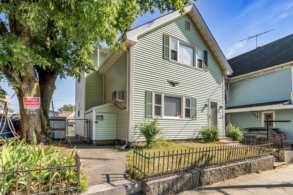 Photo of 378 Haverhill St, Lawrence, MA