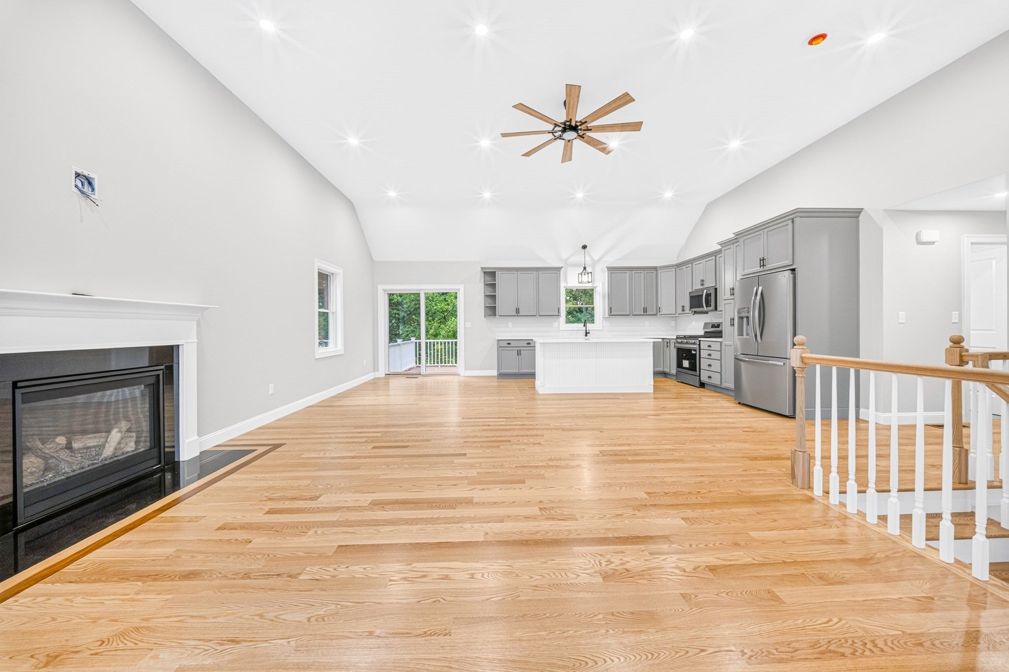 6 Mchugh Ave #6, Billerica, MA Photo #8