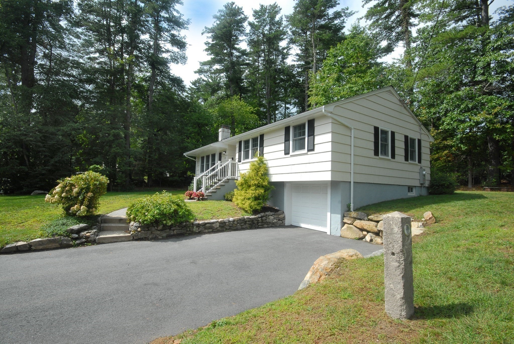 1 Duggan Rd, Acton, MA Photo #5