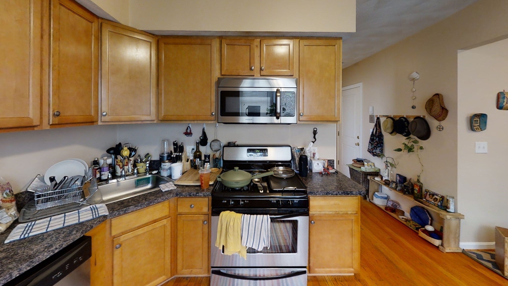 52 Brooks Street 2