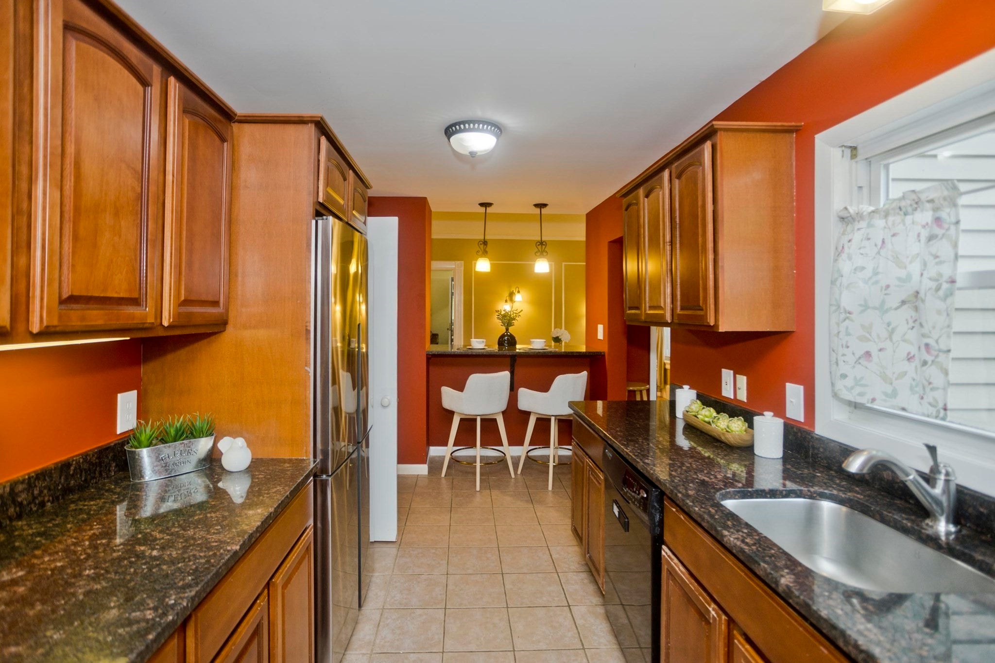 40 Fairfield Ave, Holyoke, MA Photo #22