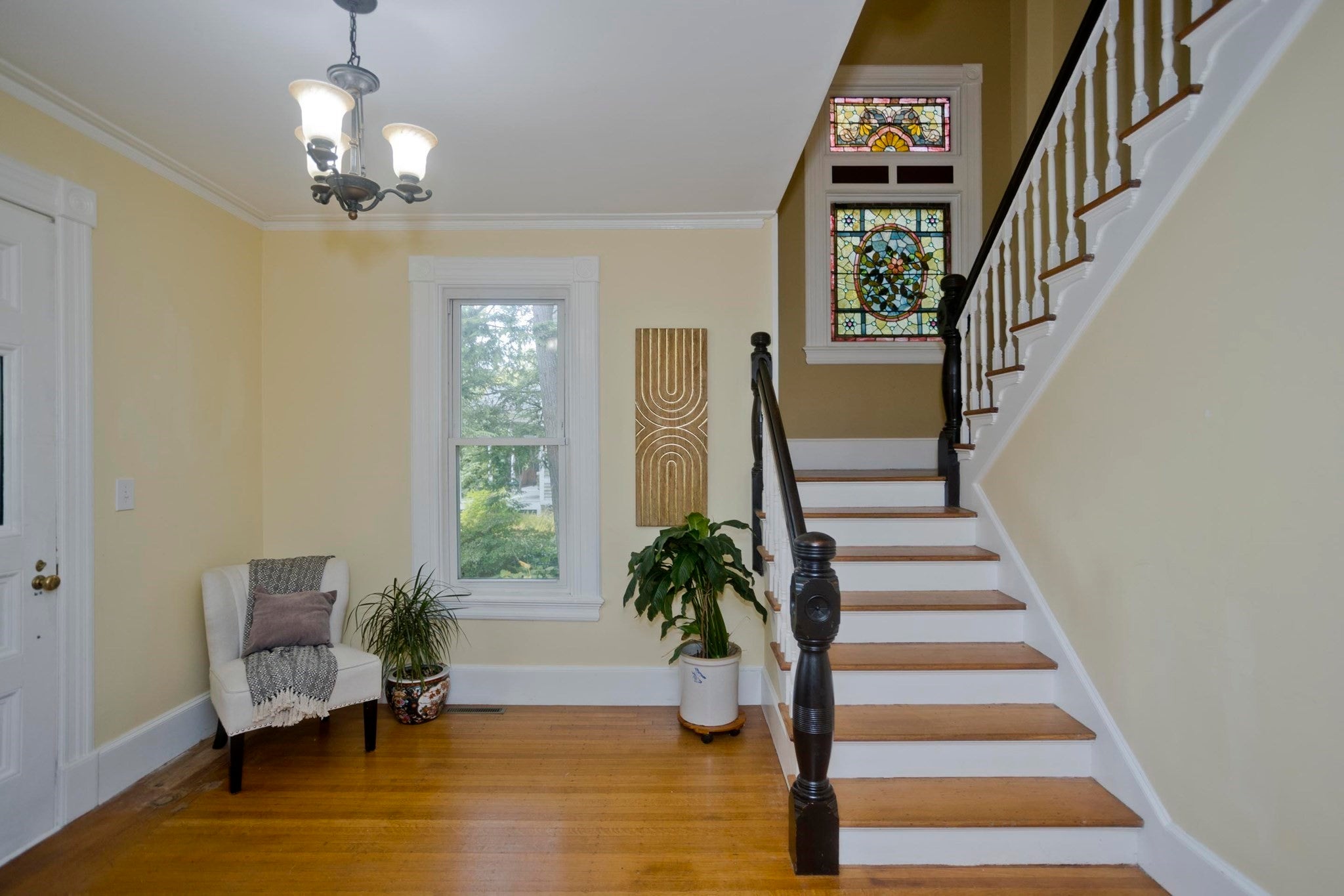 40 Fairfield Ave, Holyoke, MA Photo #5