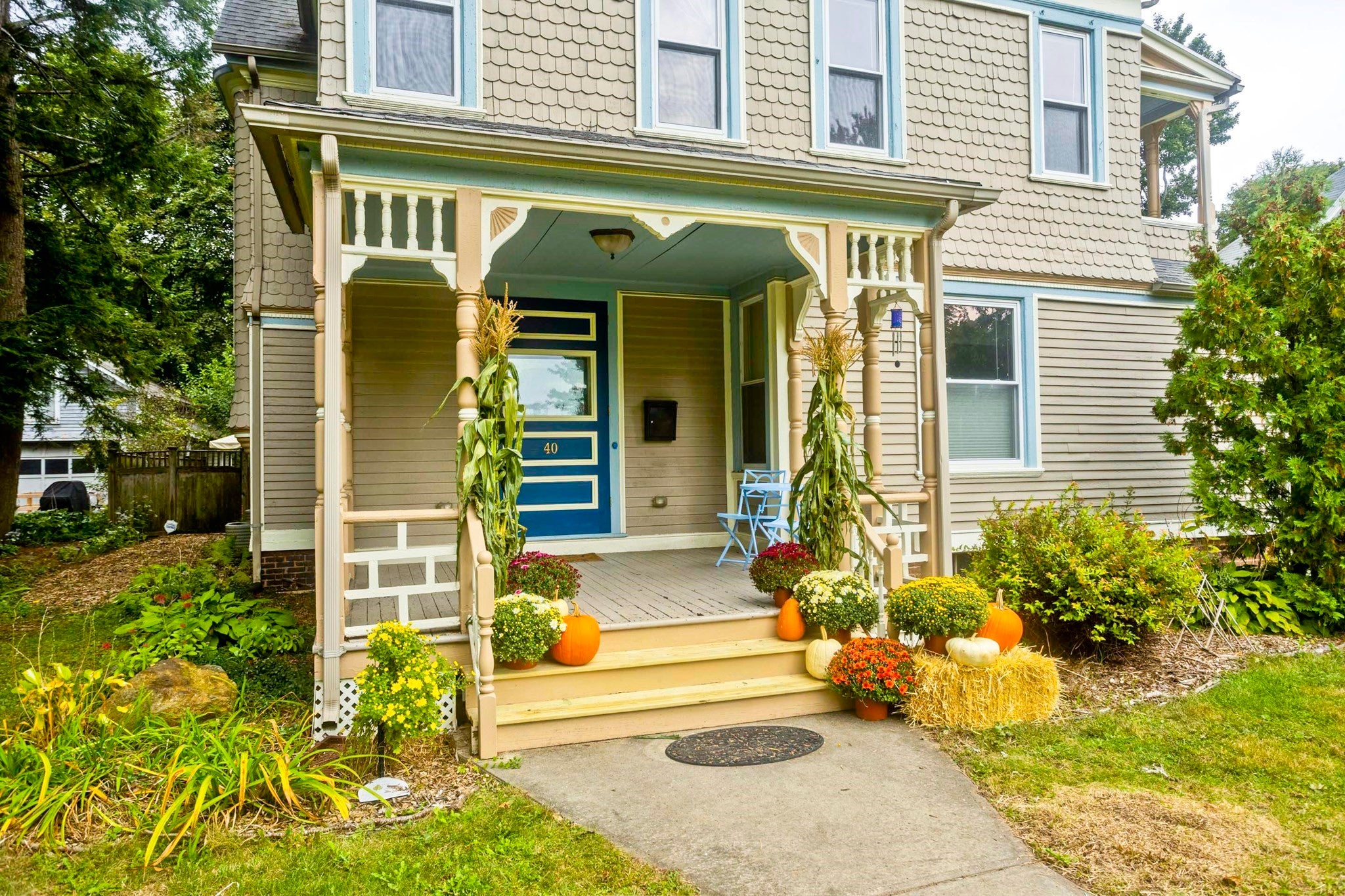 40 Fairfield Ave, Holyoke, MA Photo #3