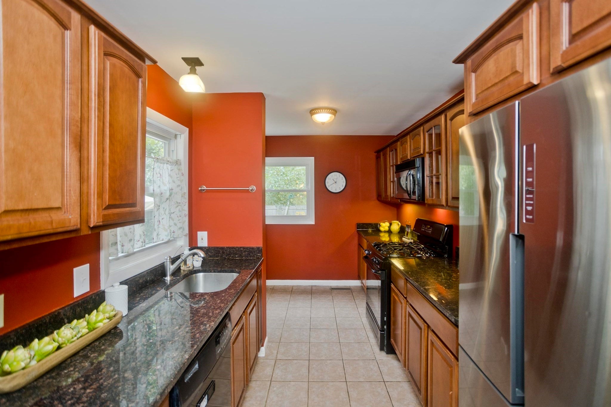 40 Fairfield Ave, Holyoke, MA Photo #23