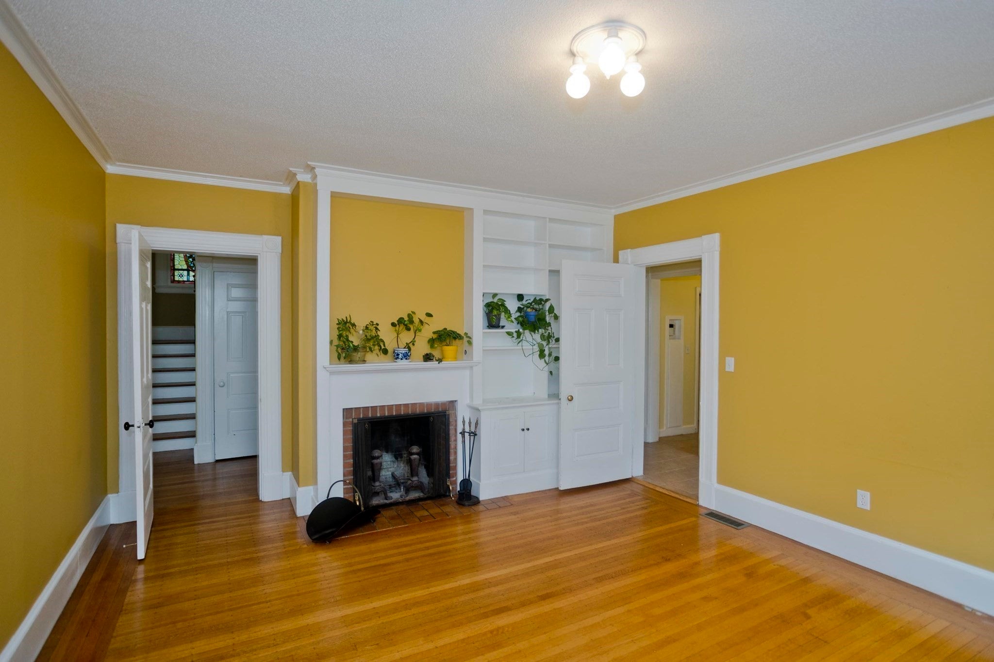 40 Fairfield Ave, Holyoke, MA Photo #13