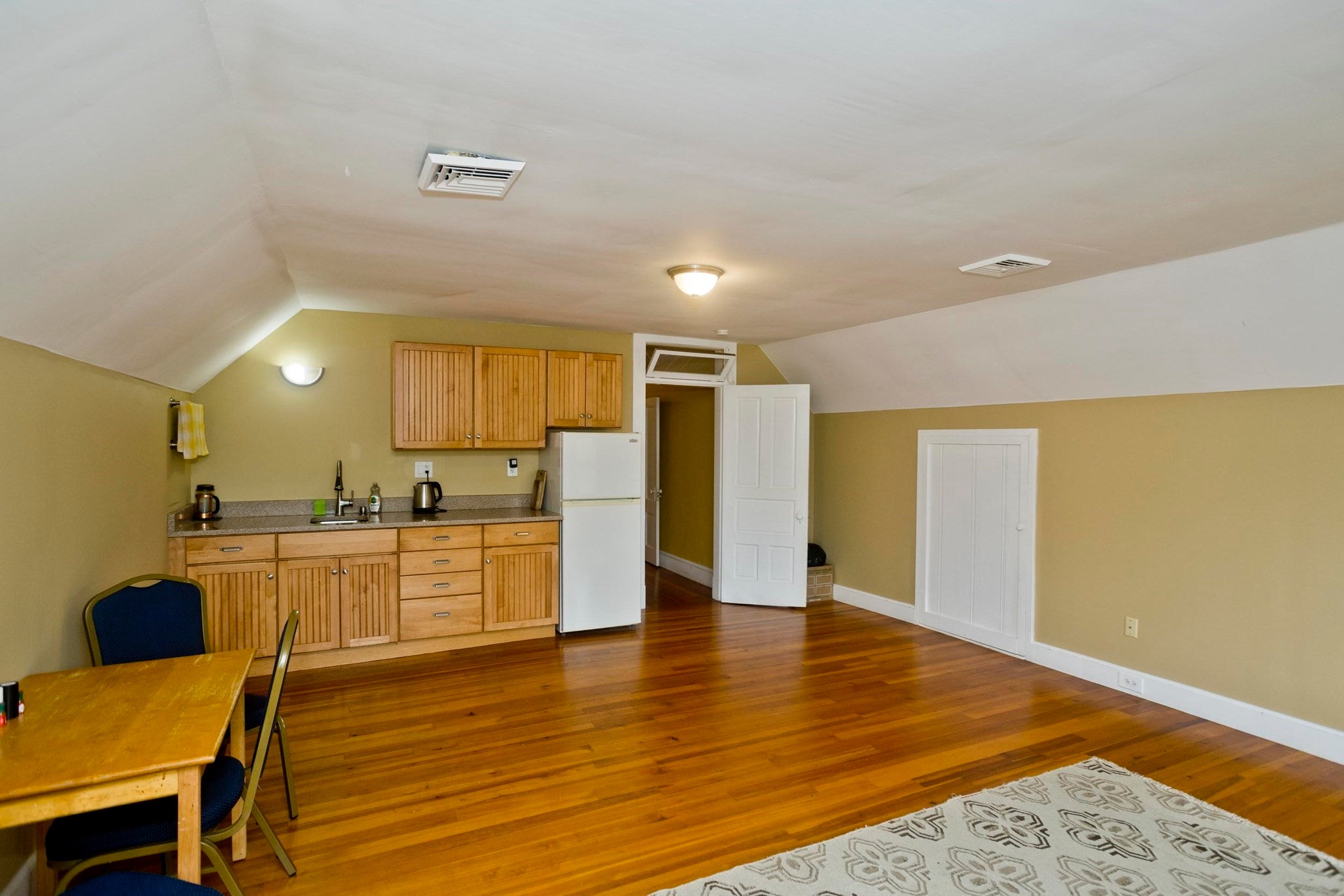 40 Fairfield Ave, Holyoke, MA Photo #41