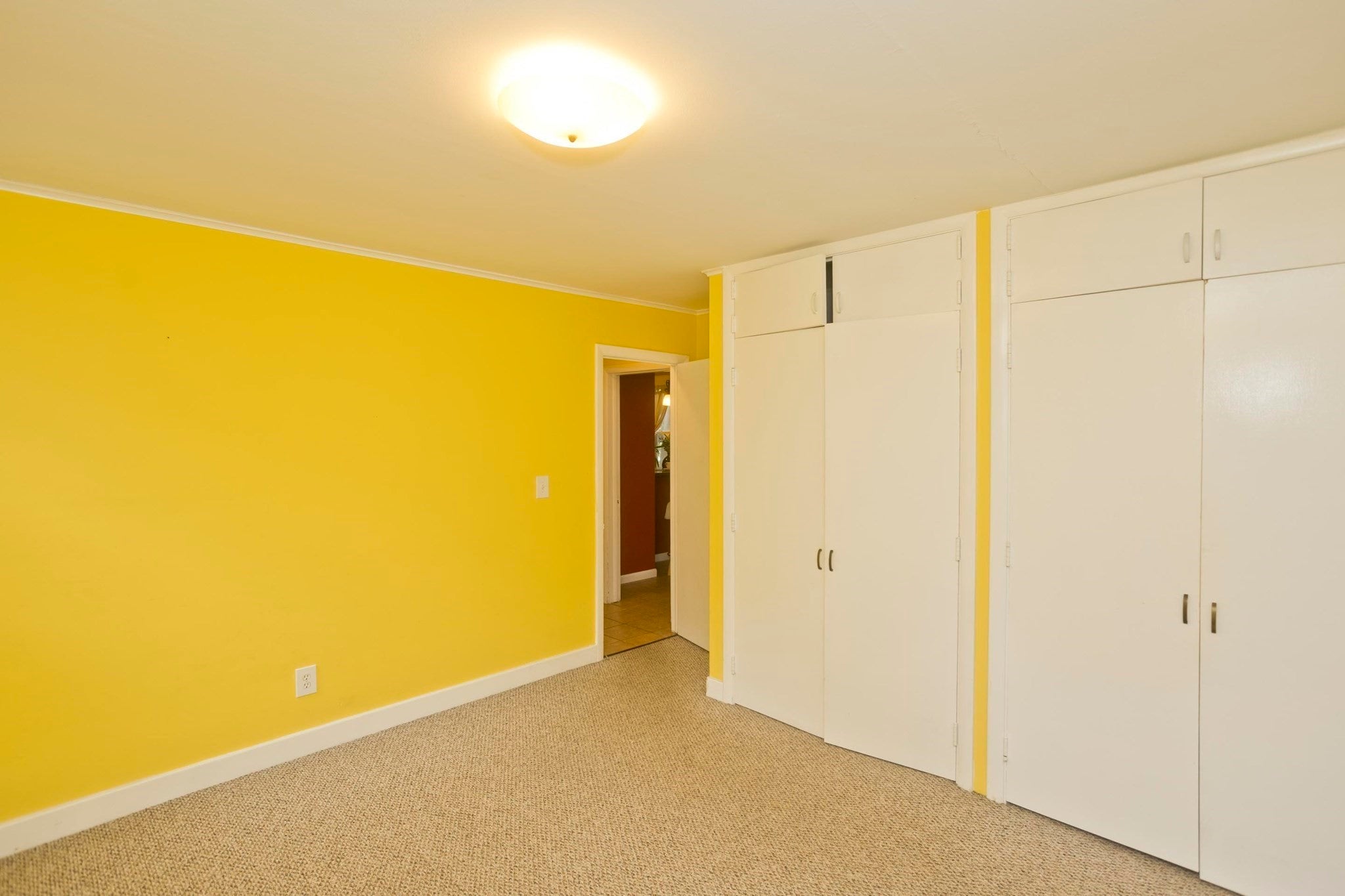 40 Fairfield Ave, Holyoke, MA Photo #27