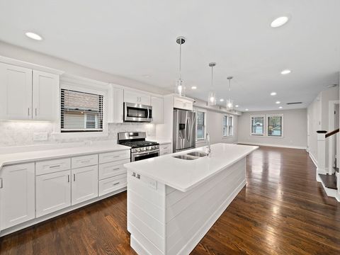 Photo of 37 Bay State Road #37, Quincy, MA 02171 (MLS # 73504197)