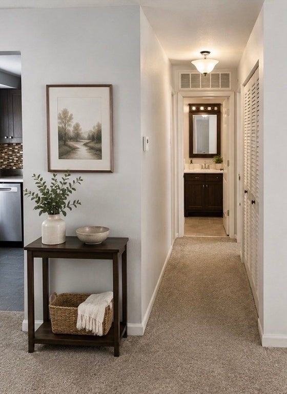 46 Nassau Dr #46, Springfield, MA, 46 Nassau Dr #46, Springfield, MA Photo #5