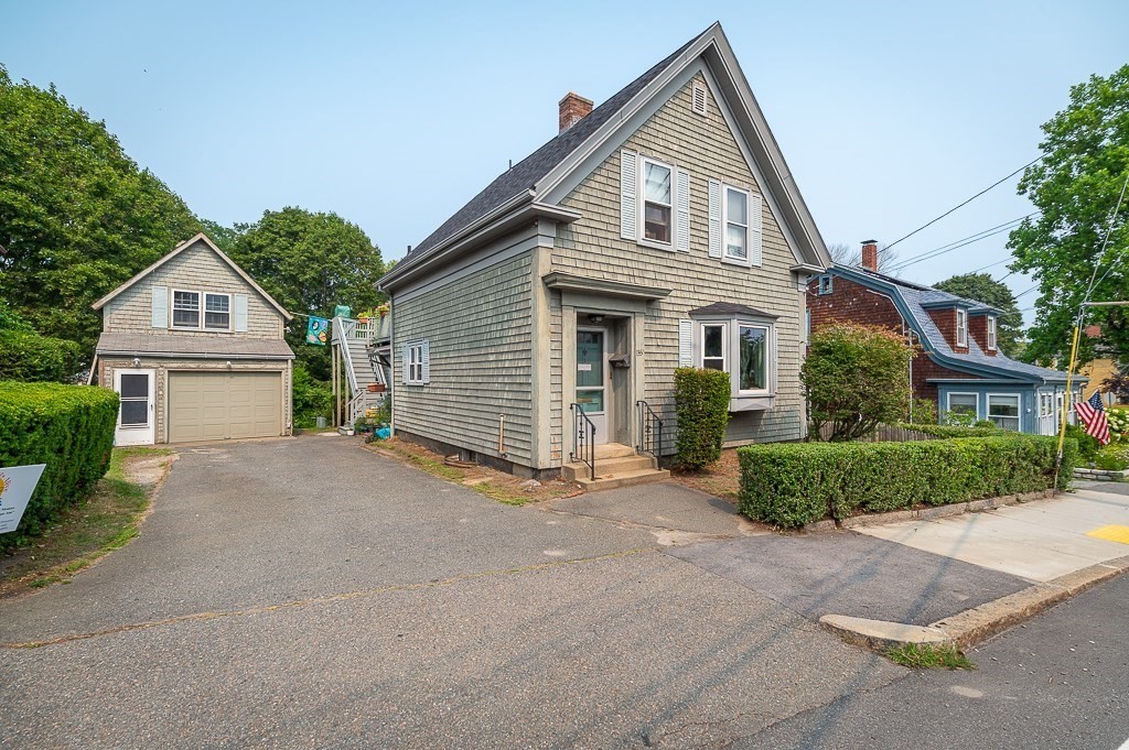135 A&B Main Street