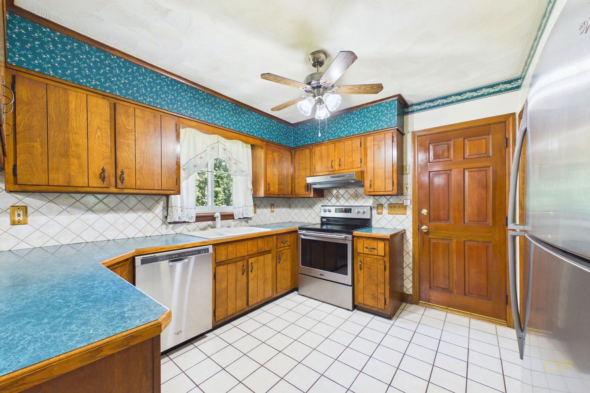 1541 N Hixville Rd, Dartmouth, MA, 1541 N Hixville Rd, Dartmouth, MA Photo #8