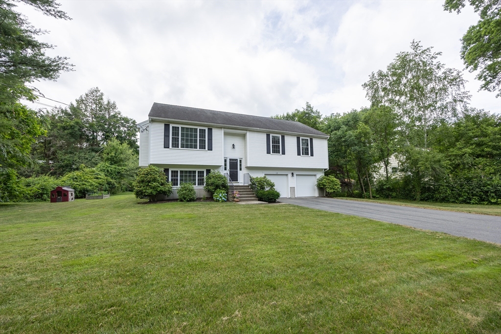 12 Windsor Drive