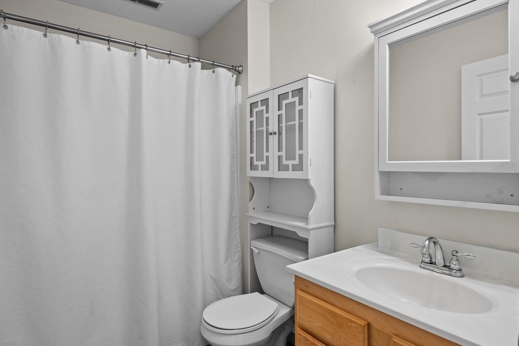 85 N Main St #15, Belchertown, MA, 85 N Main St #15, Belchertown, MA Photo #17