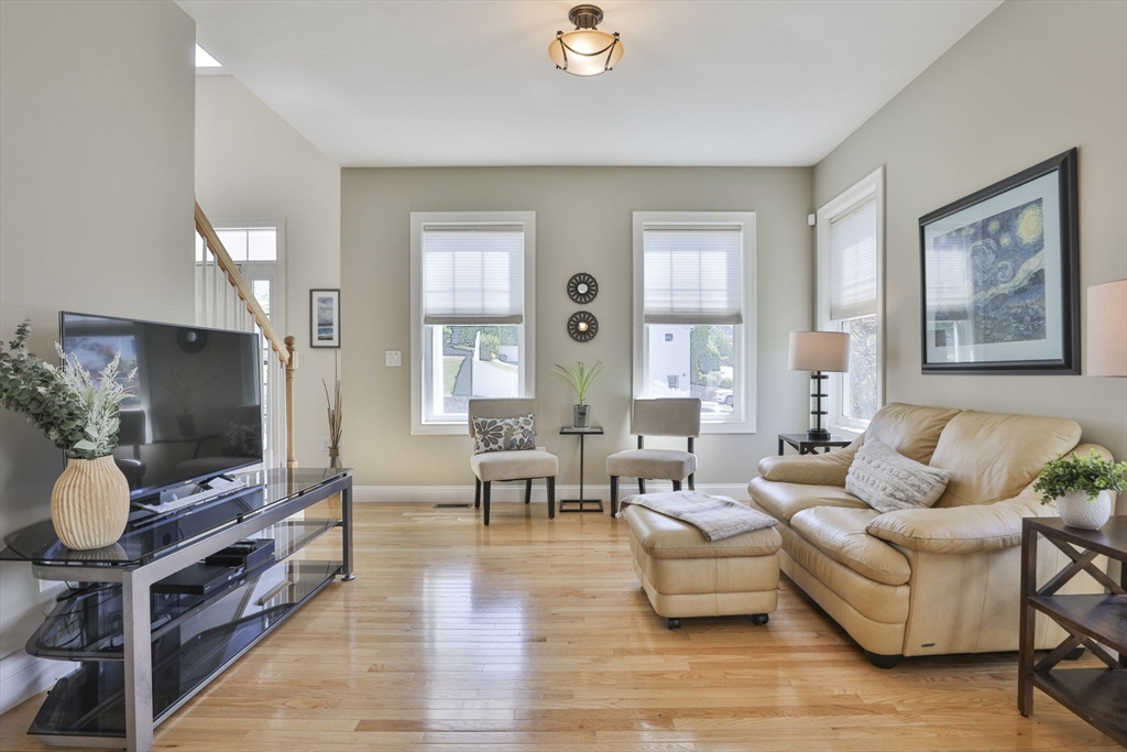 34 Winship Dr