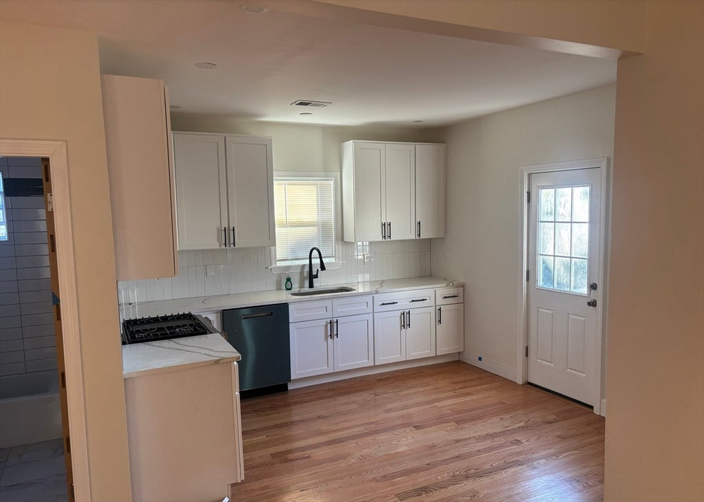 20 Rill ST, Boston, MA, 20 Rill ST, Boston, MA Photo #9