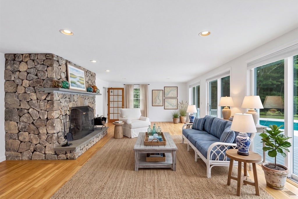 6 Heron Way, Mashpee, MA, 6 Heron Way, Mashpee, MA Photo #8