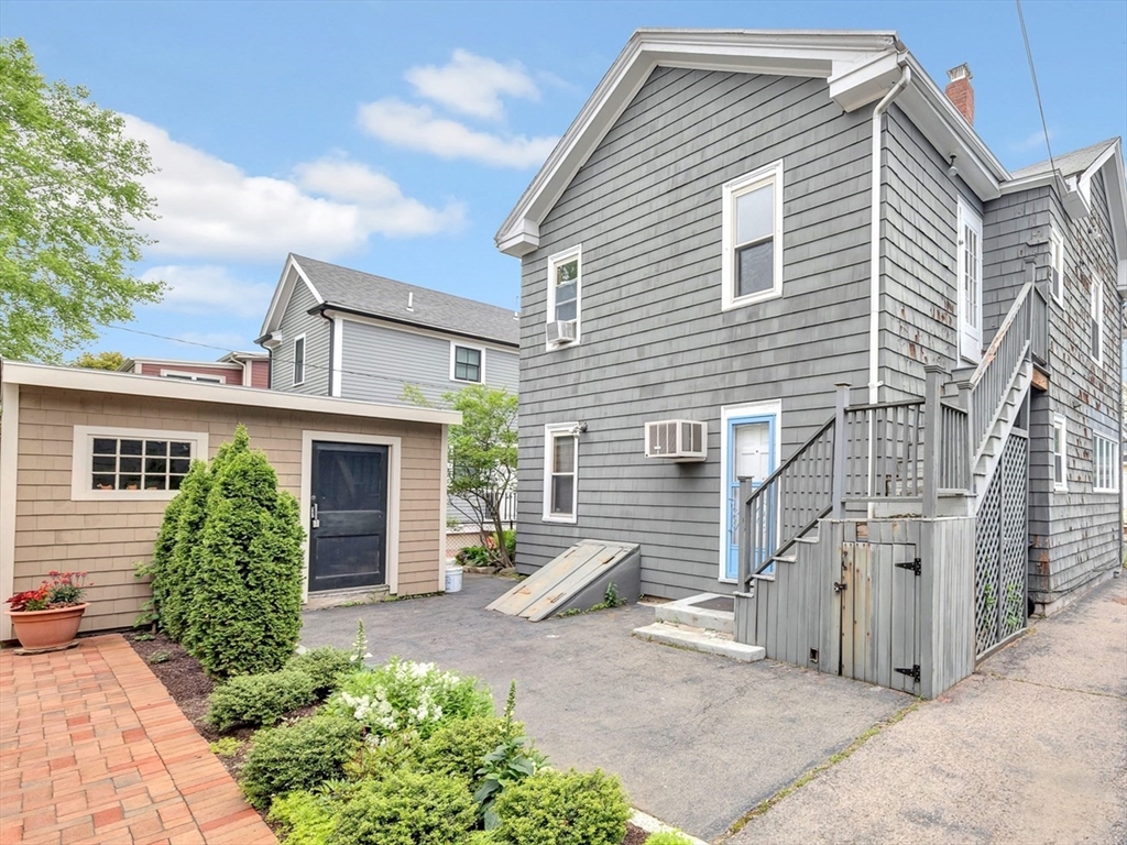 110 Reed St