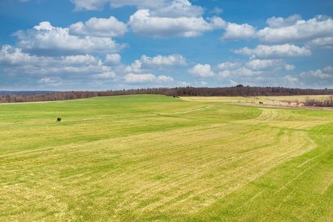 00 Old Post Road/Williamsburg Rd Worthington MA 01098