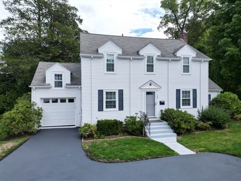 Photo of 108 Glen Avenue #108, Newton, MA 02459 (MLS # 73492050)