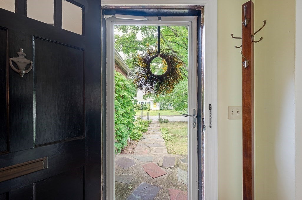 7 Virginia Rd, Worcester, MA Photo #4