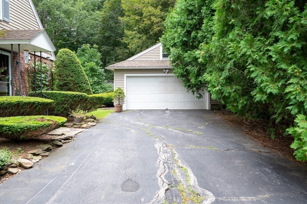 7 Virginia Rd, Worcester, MA Photo #34