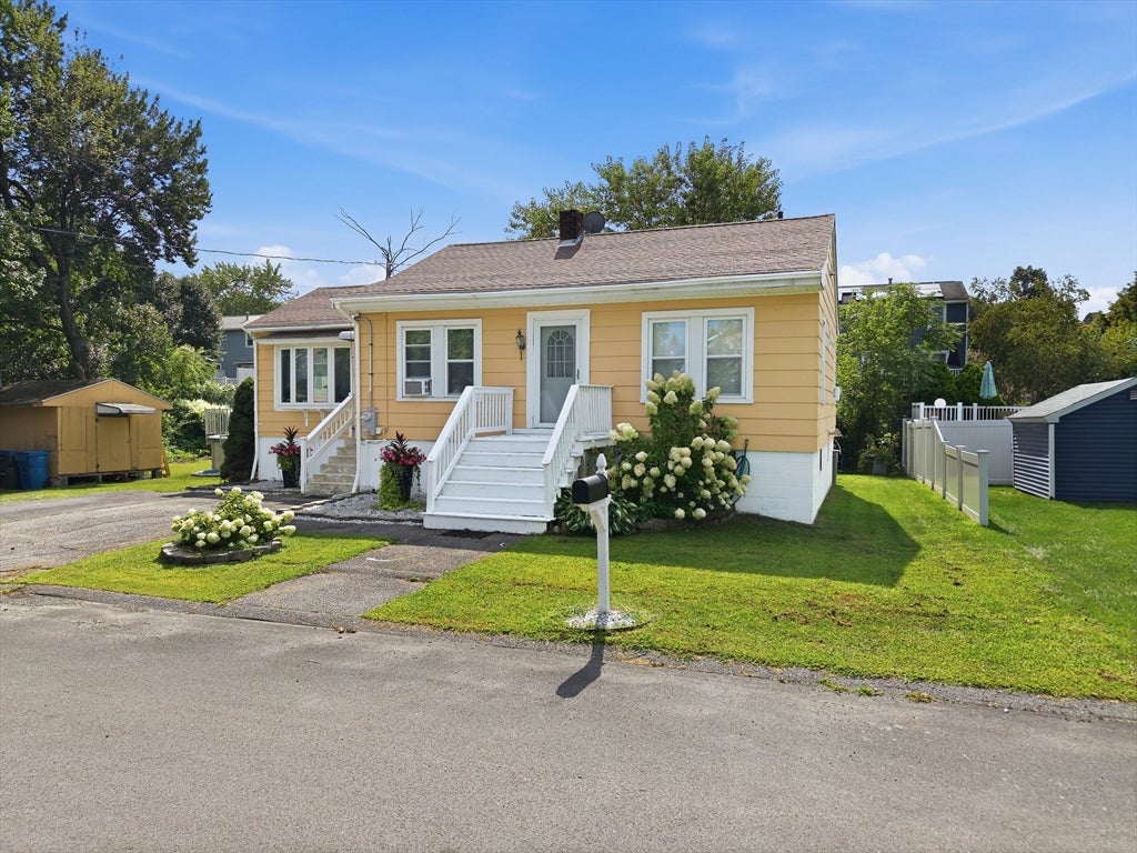 120 Leroy Ave