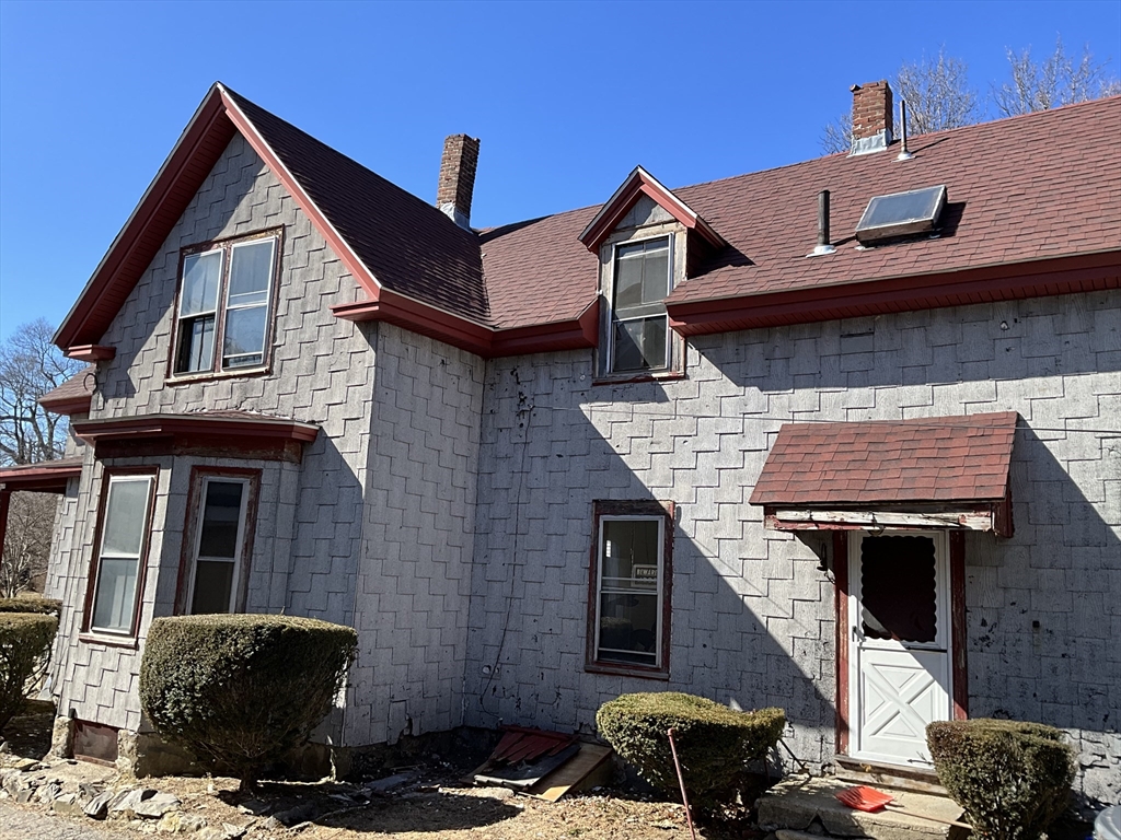107 West St