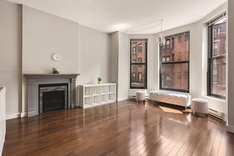 Photo of 160 Commonwealth Ave #210, Boston, MA 02116 (MLS # 73489719)