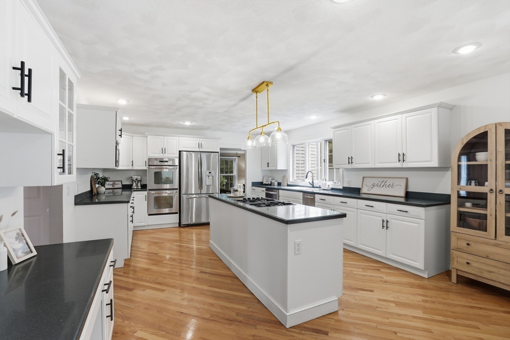 4 Farnham Circle