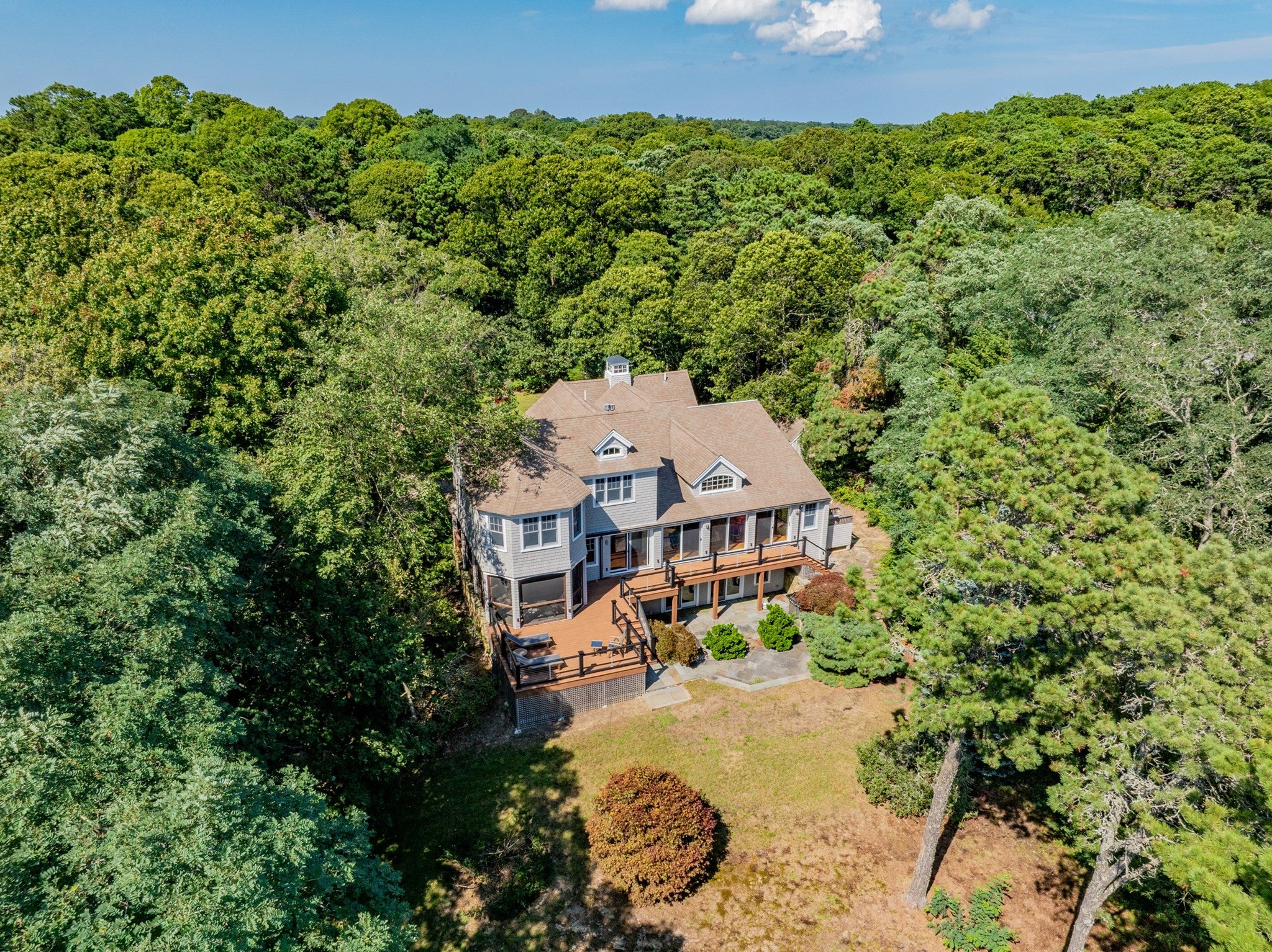 32 Areys Ln