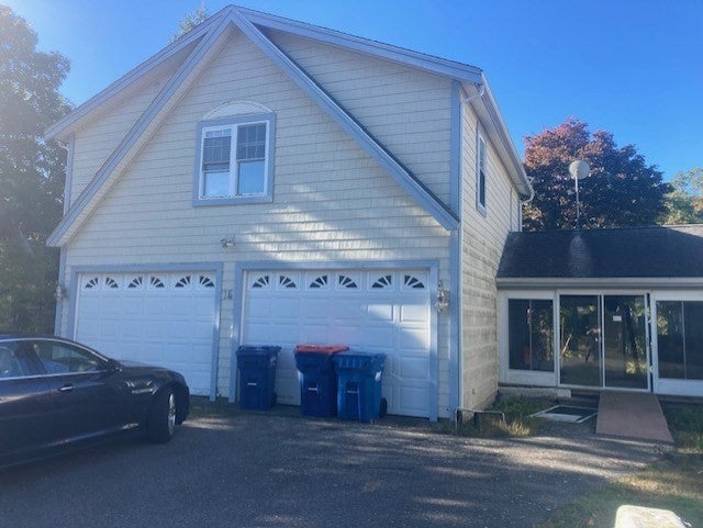 32 Chestnut St.