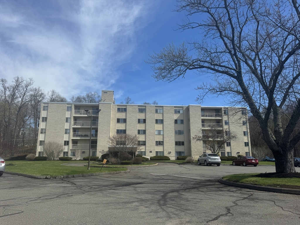 300 Park Terrace Dr #322, Stoneham, MA Photo #1
