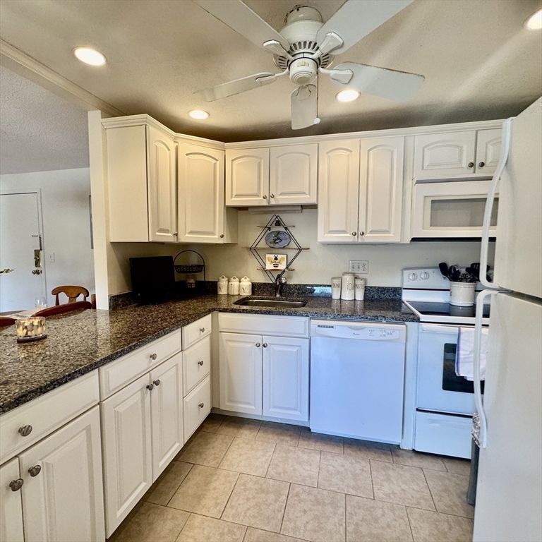 300 Park Terrace Dr #322, Stoneham, MA Photo #10