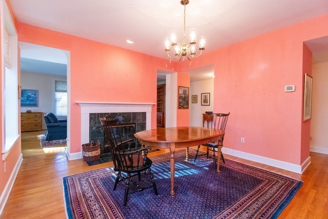 216 Summit Ave B-102
