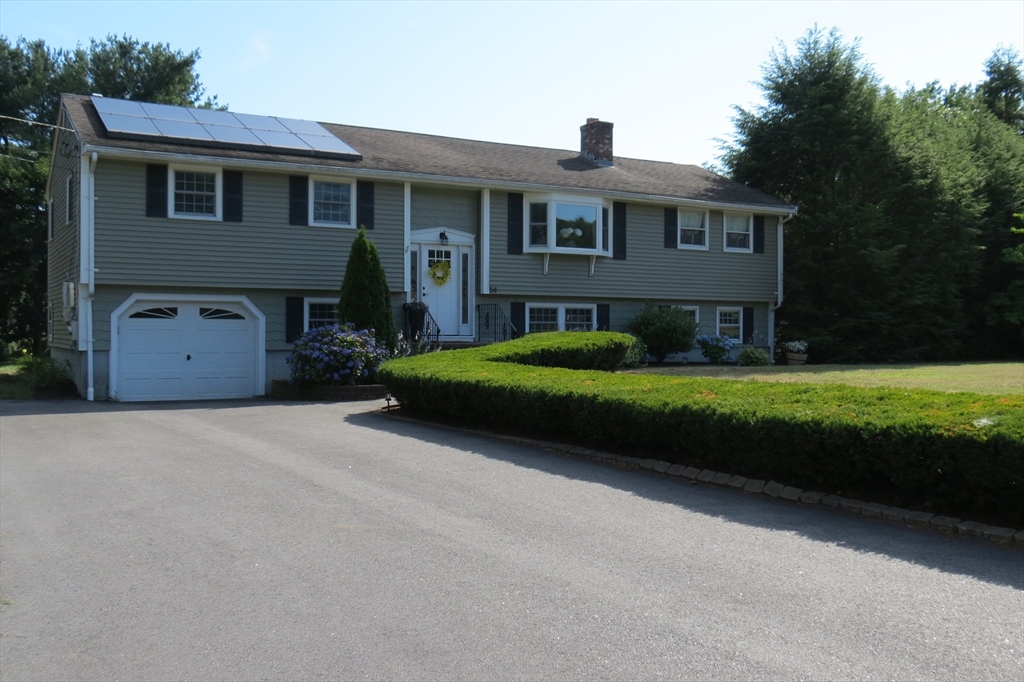 54 Burnham Rd