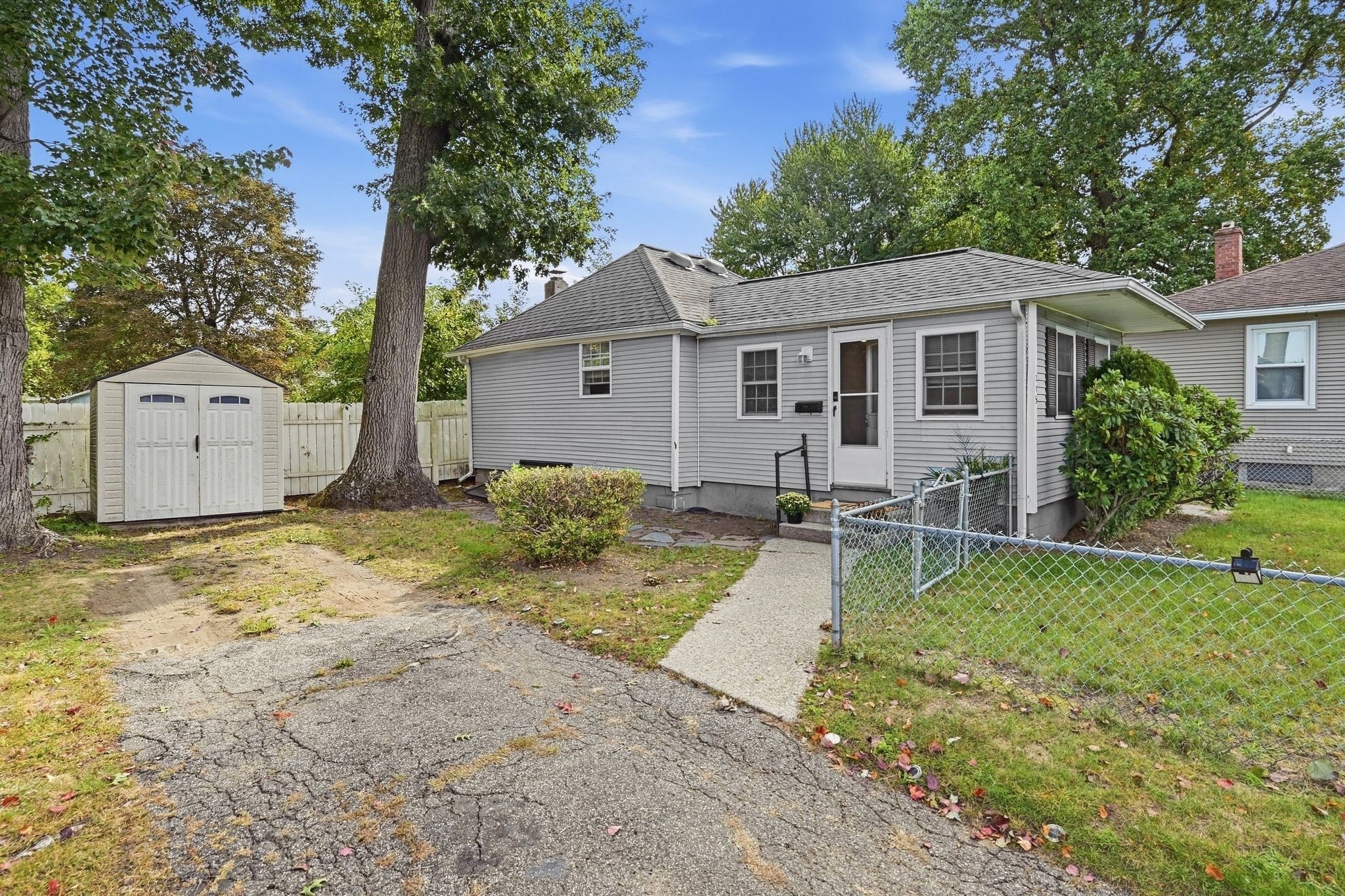 215 Eddy St, Springfield, MA, 215 Eddy St, Springfield, MA Photo #26