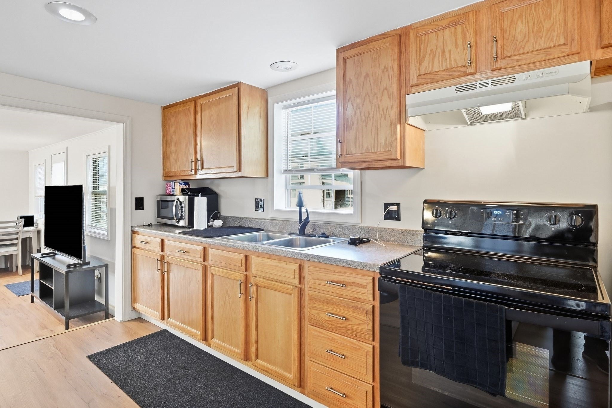 215 Eddy St, Springfield, MA, 215 Eddy St, Springfield, MA Photo #14