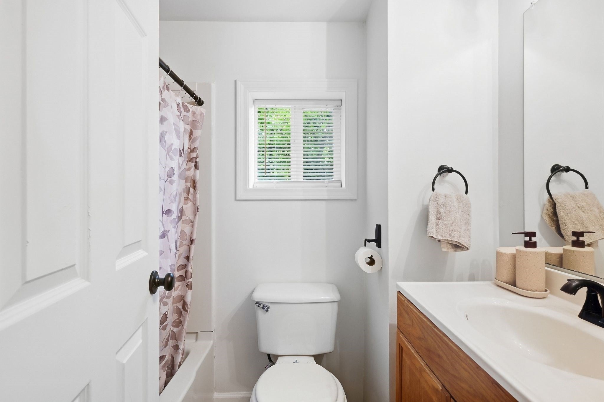 215 Eddy St, Springfield, MA, 215 Eddy St, Springfield, MA Photo #22