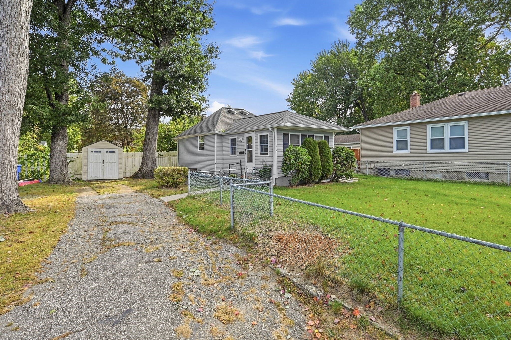 215 Eddy St, Springfield, MA, 215 Eddy St, Springfield, MA Photo #6