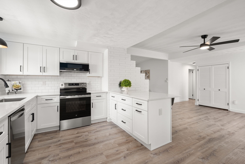 6 Ruth Dr