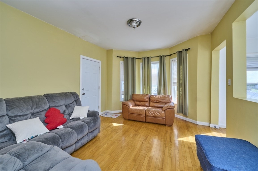 38 Endicott
