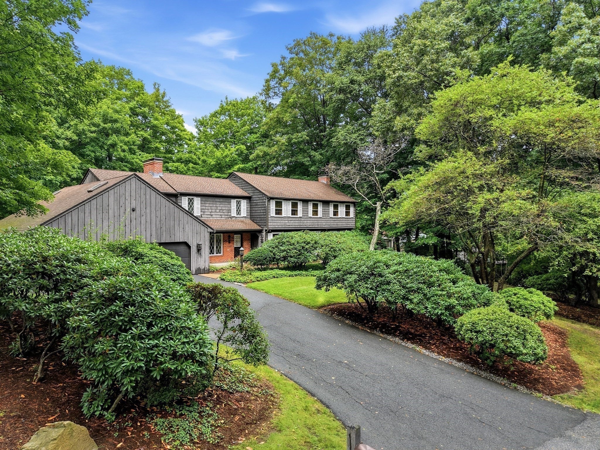 3 Hilltop Dr