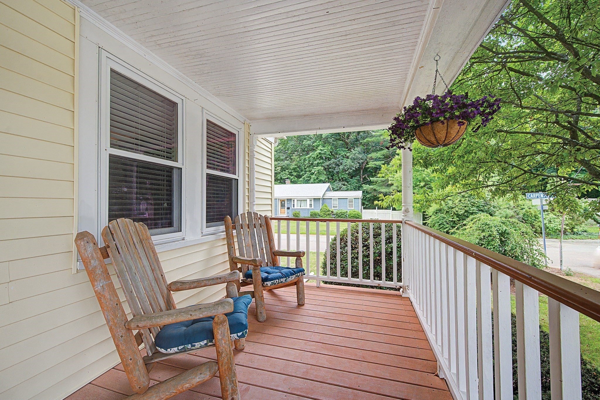 26 W Leonard St