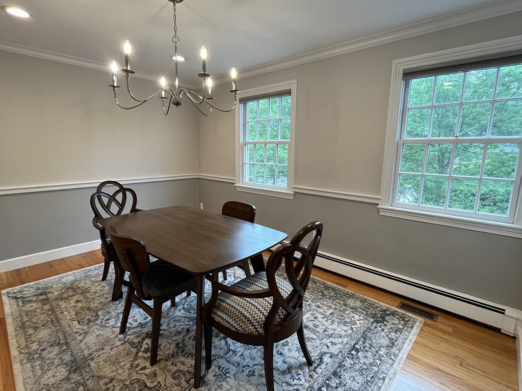 60 Linden St 60
