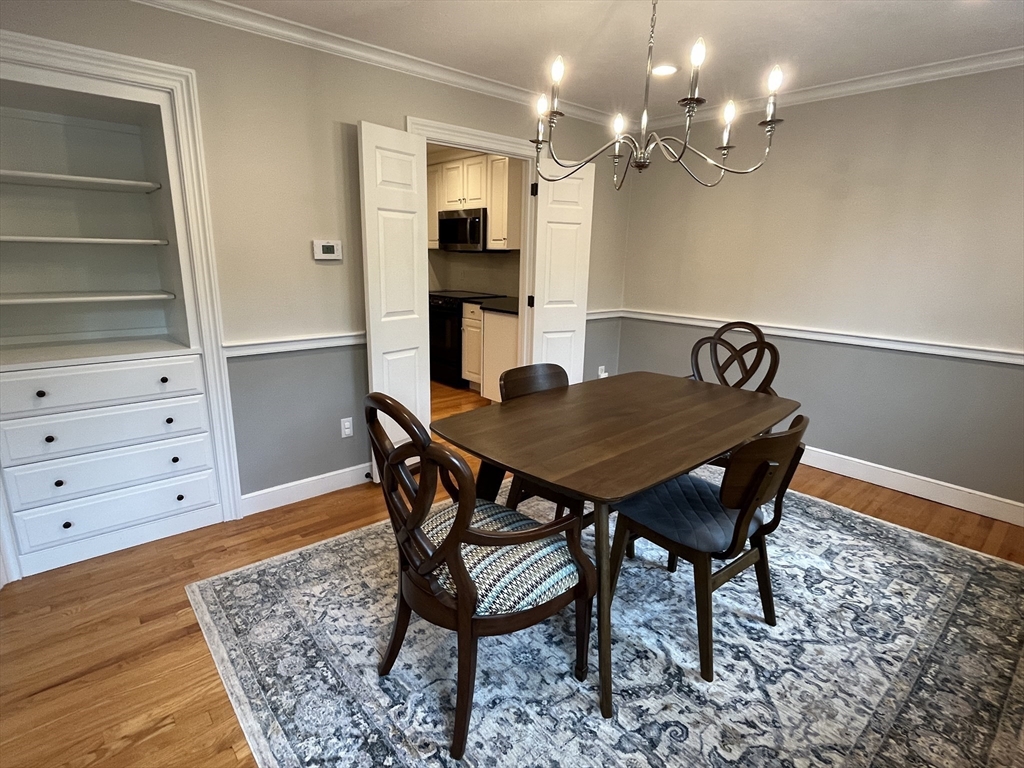 60 Linden St 60