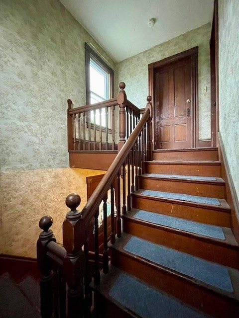 209 Sterling St 2
