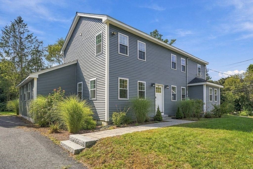 28 Ash St, Webster, MA Photo #1