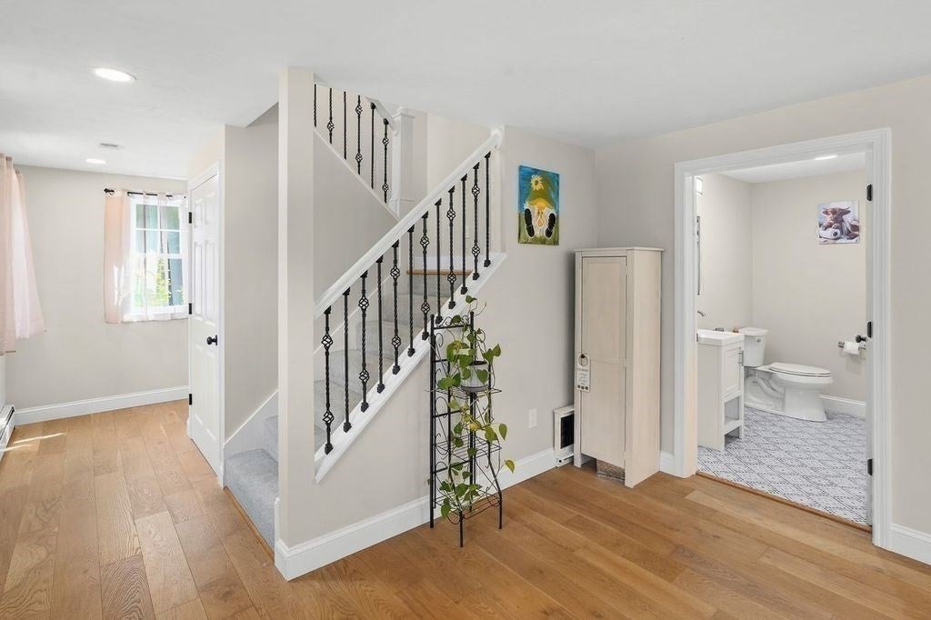 28 Ash St, Webster, MA Photo #13