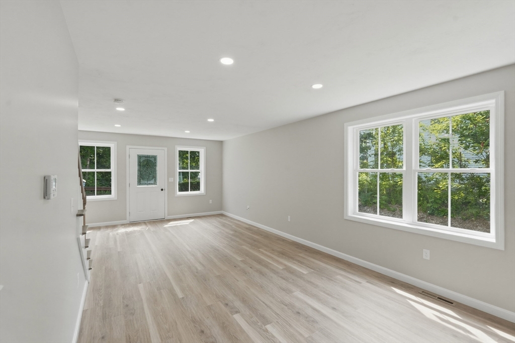 71 Pine St #A, Warren, MA, 71 Pine St #A, Warren, MA Photo #7
